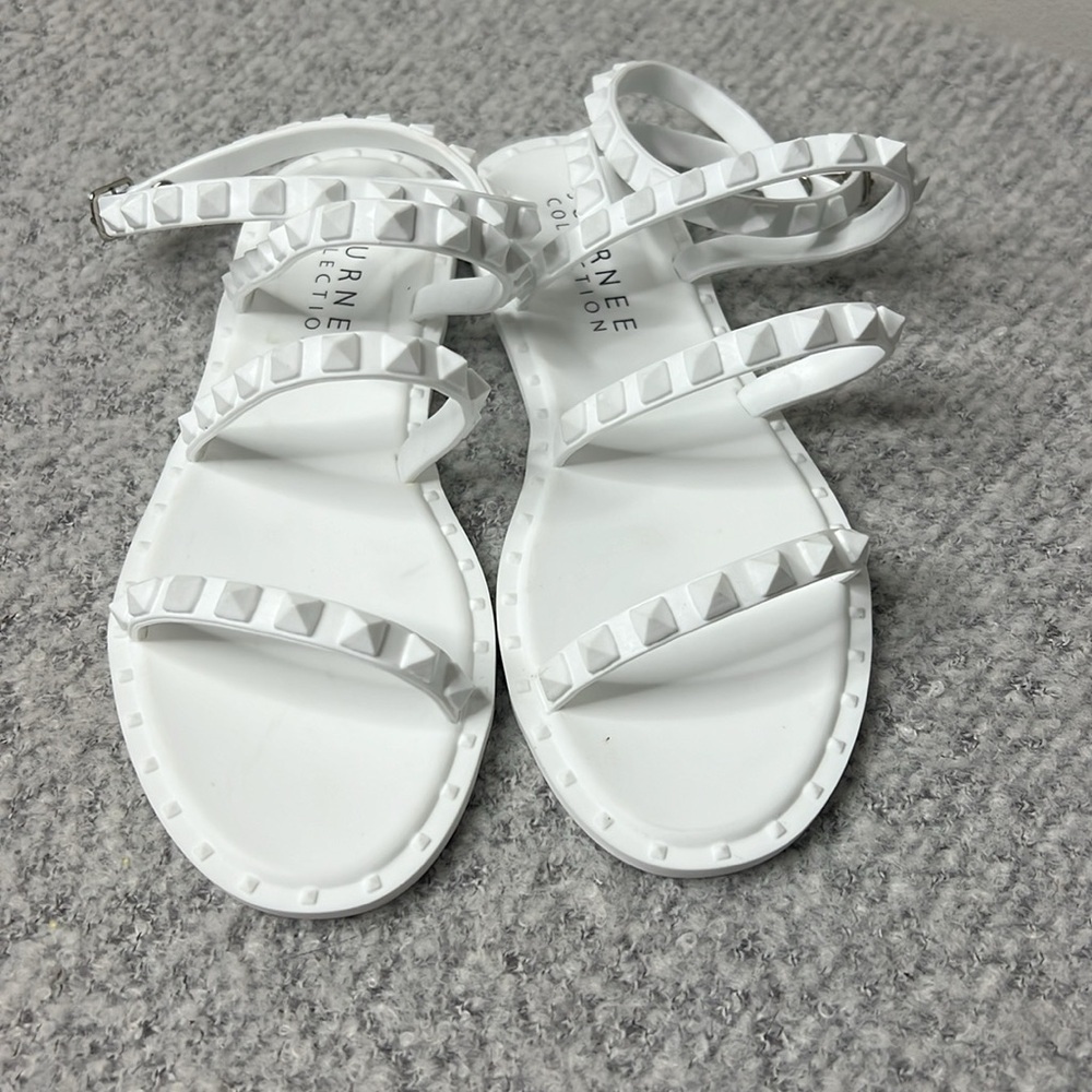 Journee Collection Saphira Sandal Jelly‎ White Studded Multi-Strap Flat Size 6 - Picture 3 of 7